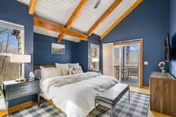 Misty Valley BnB ~ Hot Tub ~ Game Room ~ Netflix