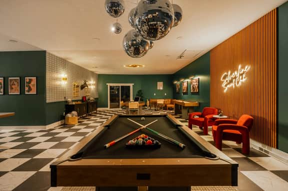 Silverline Social Club |Pool|Gameroom|HT|Sauna